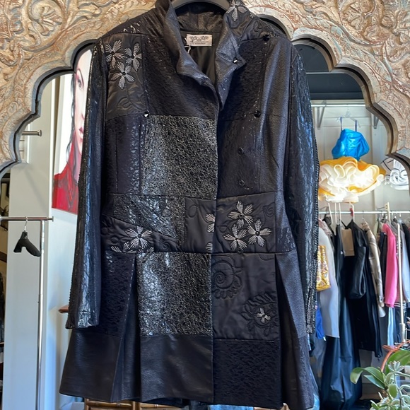 Lucia’s Sarto Black lace dark floral jacket double breasted coat goth - Picture 7 of 8